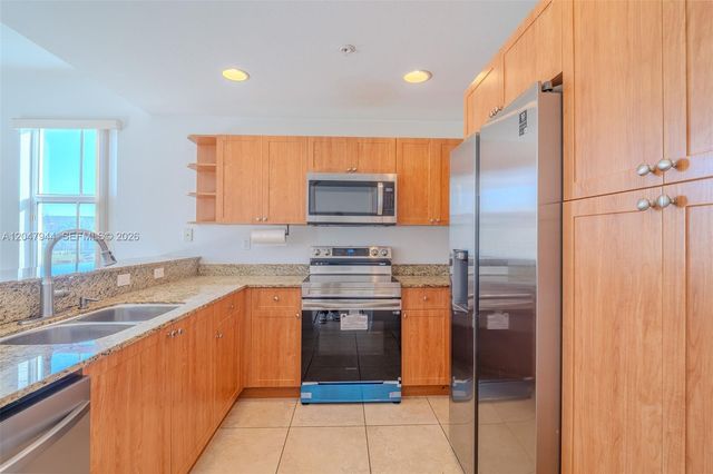 10855 NW 88th Terrace 212, Doral, FL 33178