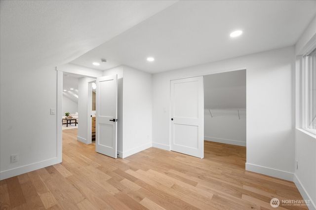 14076 117th Avenue NE, Kirkland, WA 98034