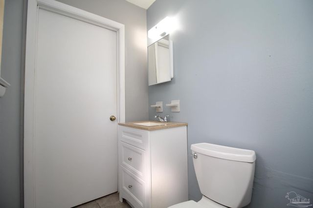 4859 Crowder St, Pace, FL 32571