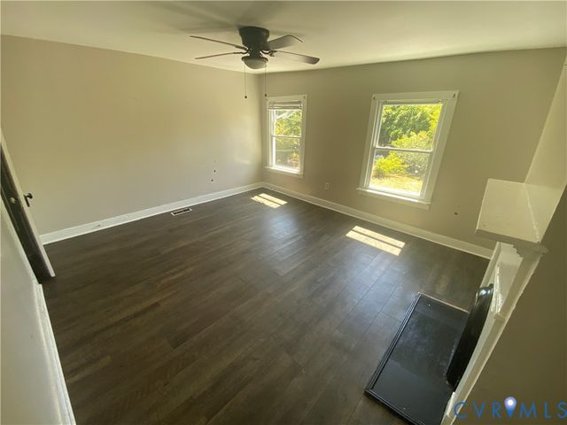 2006 Dinwiddie Ave, Dinwiddie, VA 23224
