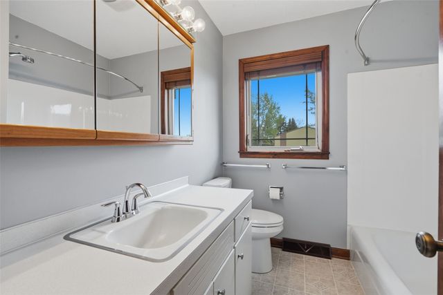 1822 Somerset Drive, Marion, IA 52302