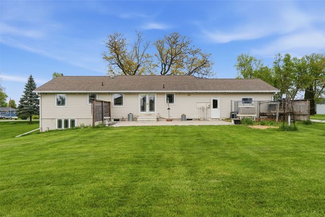 1822 Somerset Drive, Marion, IA 52302