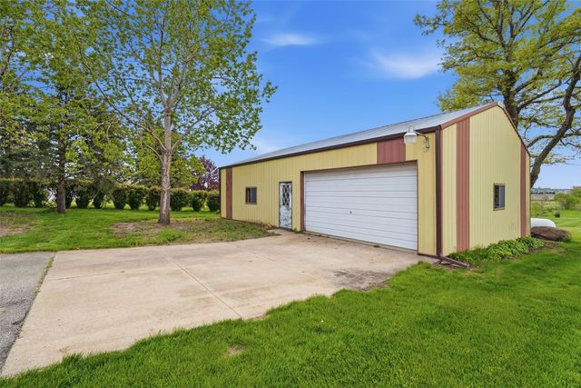 1822 Somerset Drive, Marion, IA 52302