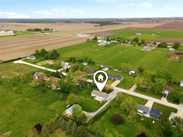 1822 Somerset Drive, Marion, IA 52302