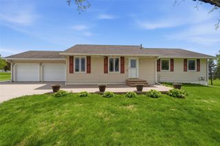 1822 Somerset Drive, Marion, IA 52302