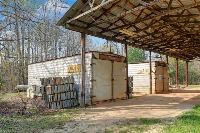 1836 Nc Highway 87, Reidsville, NC 27320
