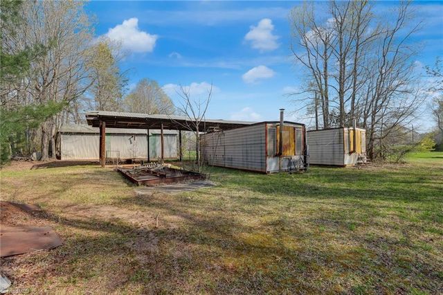 1836 Nc Highway 87, Reidsville, NC 27320