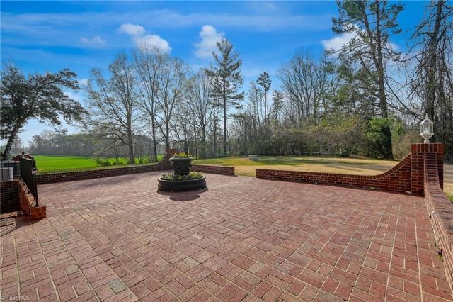 1836 Nc Highway 87, Reidsville, NC 27320
