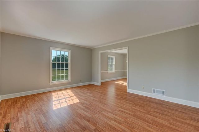 1836 Nc Highway 87, Reidsville, NC 27320