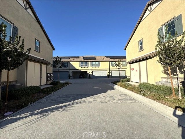 3909 E Coronado Privado, Ontario, CA 91761