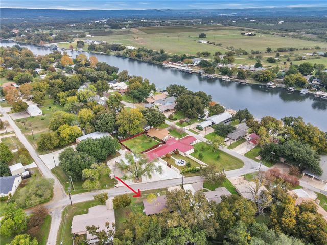 5304 Bedford, Kingsland, TX 78639