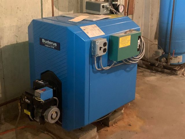 152 Pencil Mill Road, Castleton, VT 05735