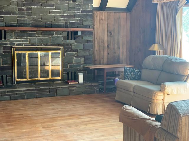 152 Pencil Mill Road, Castleton, VT 05735