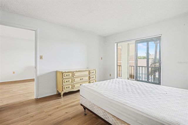 3723 LAKE BAYSHORE DRIVE H206, Bradenton, FL 34205