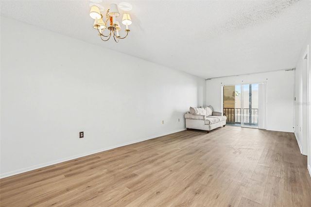 3723 LAKE BAYSHORE DRIVE H206, Bradenton, FL 34205