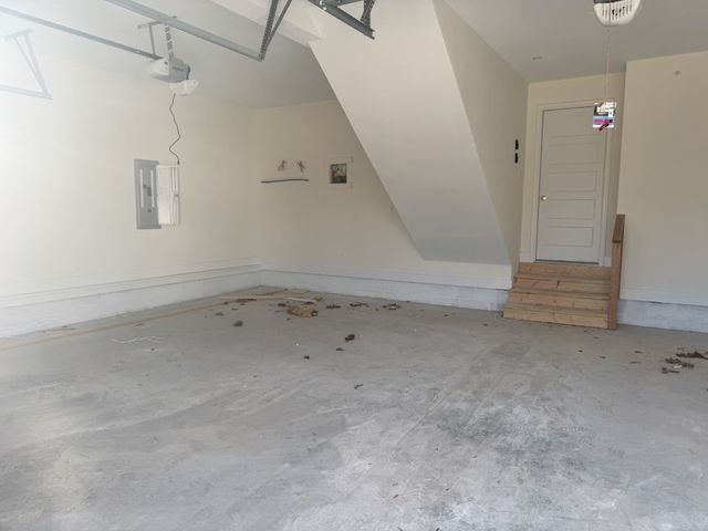 390 Young Ln, Pleasant View, TN 37146