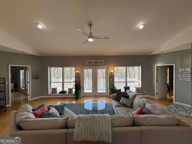 55 Weatherwood Place, Lavonia, GA 30553