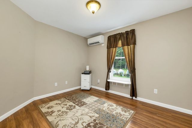 5 Given Circle, Rochester, NH 03867
