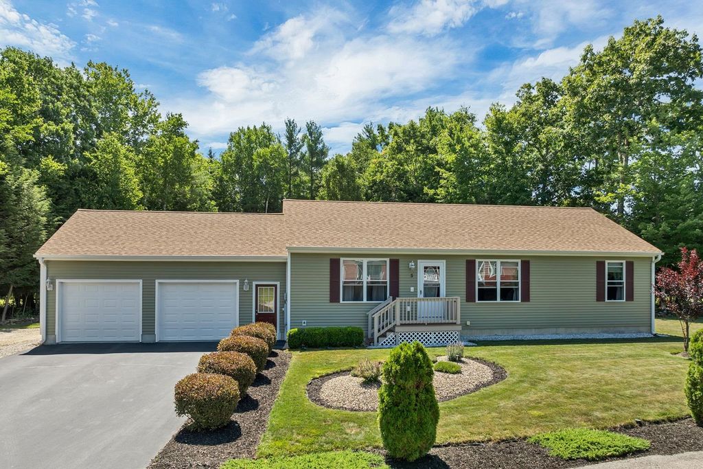 5 Given Circle, Rochester, NH 03867