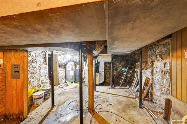 5888 Fulton Street, Mayville, MI 48744