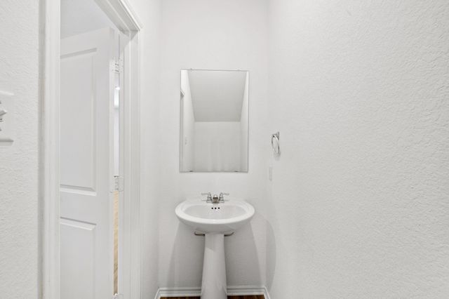 117 Citrine CRST, Maxwell, TX 78656