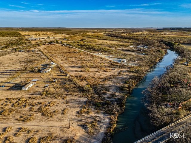 200 Neva Road, Mertzon, TX 76941