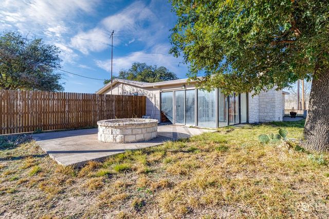 200 Neva Road, Mertzon, TX 76941