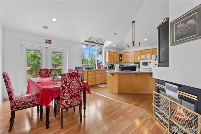 9100 189 Avenue Ct E, Bonney Lake, WA 98381