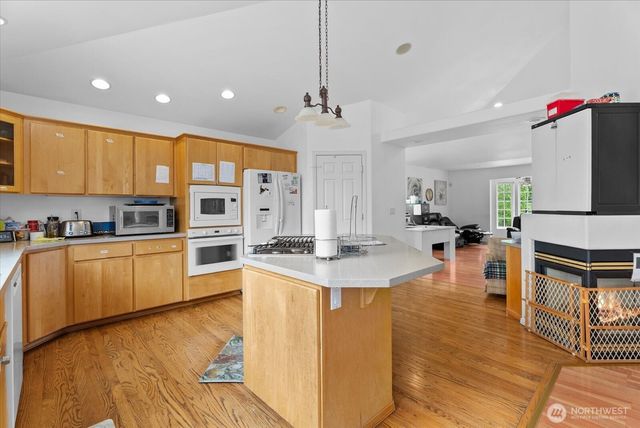 9100 189 Avenue Ct E, Bonney Lake, WA 98381