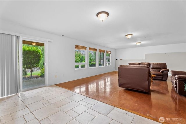 9100 189 Avenue Ct E, Bonney Lake, WA 98381