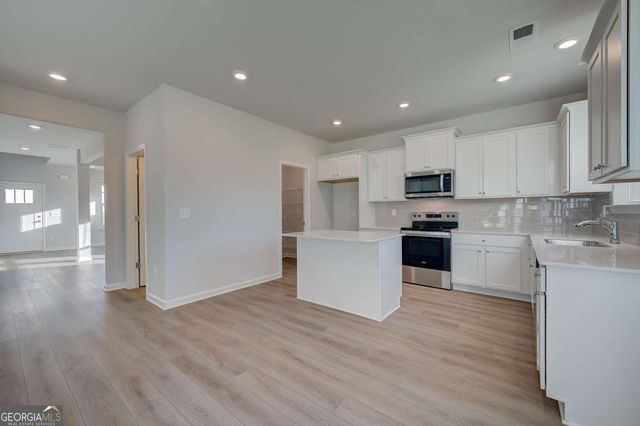 219 St Annes Place, Covington, GA 30016