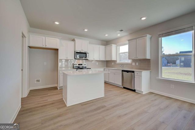 219 St Annes Place, Covington, GA 30016