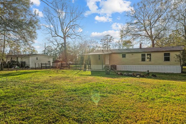 12902 Indian Ridge Drive, Dayton, TX 77535