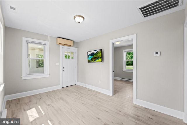 58 LONGFIELD RD, Colonial Beach, VA 22443