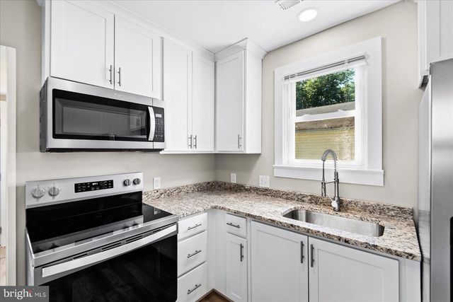 58 LONGFIELD RD, Colonial Beach, VA 22443