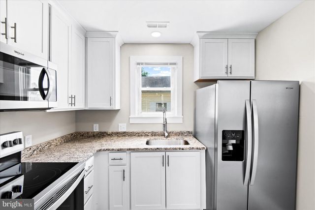58 LONGFIELD RD, Colonial Beach, VA 22443
