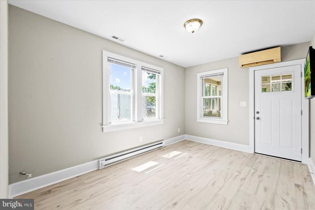 58 LONGFIELD RD, Colonial Beach, VA 22443