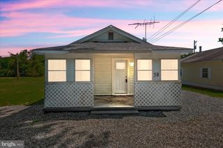 58 LONGFIELD RD, Colonial Beach, VA 22443