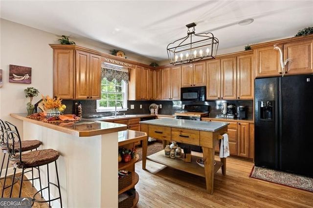 242 Hunters Crossing, Dallas, GA 30157