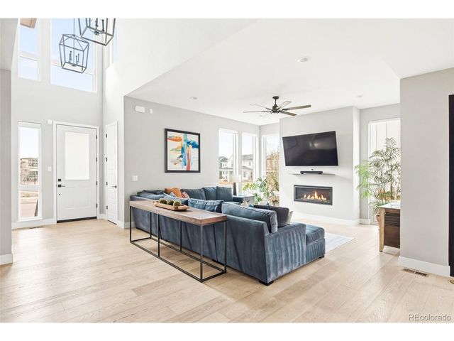 9807 E 63rd Ave, Denver, CO 80238