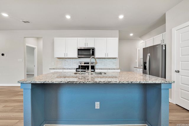 4030 BELLAMY BND, San Antonio, TX 78109