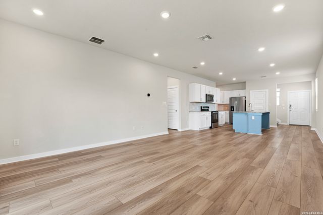4030 BELLAMY BND, San Antonio, TX 78109