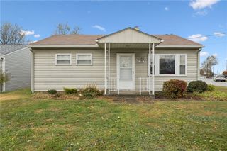 10885 Carlson Dr, North Huntingdon, PA 15642