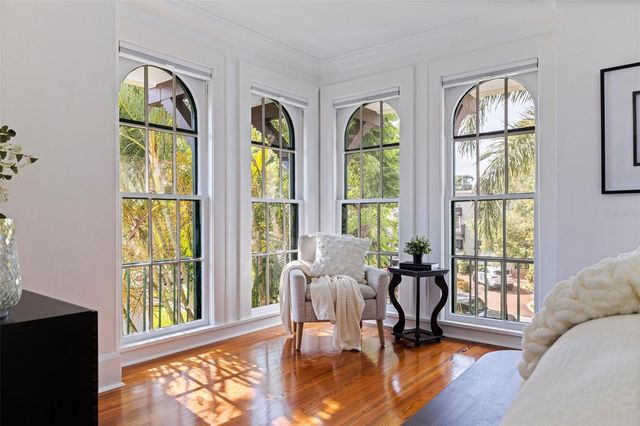 1920 CHERRY STREET NE, St Petersburg, FL 33704