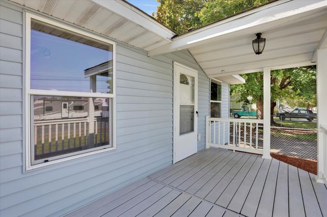 8808 E Cataldo Ave, Spokane Valley, WA 99212