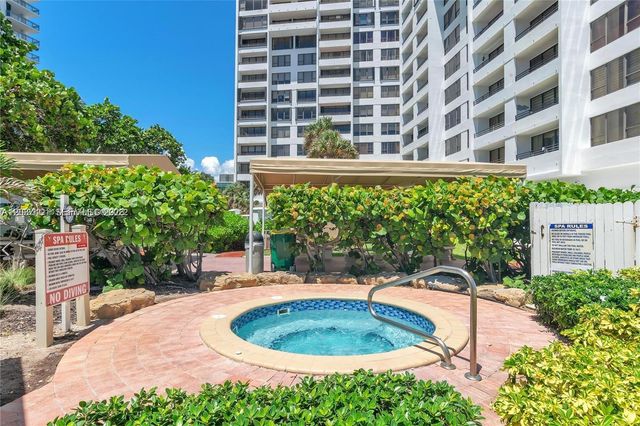 3505 S Ocean Dr 208, Hollywood, FL 33019