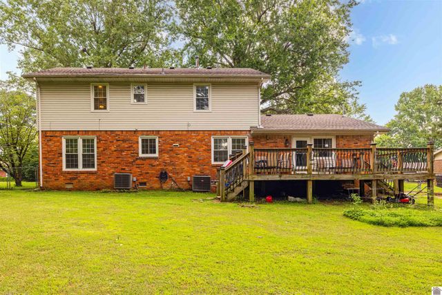 5821 Merrydale Dr, Paducah, KY 42003