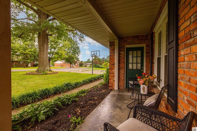 5821 Merrydale Dr, Paducah, KY 42003