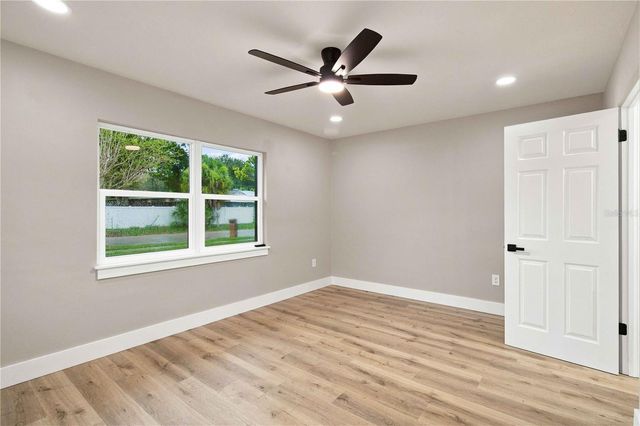 2770 WOOD STREET, Sarasota, FL 34237
