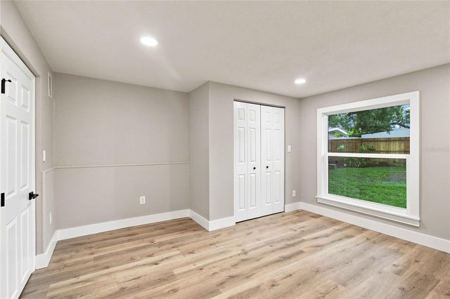 2770 WOOD STREET, Sarasota, FL 34237